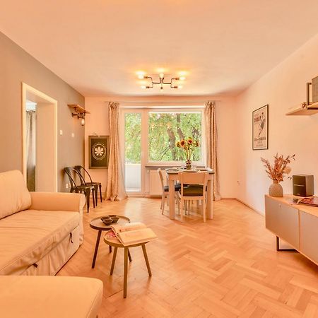 Castanilor 6 - Hip Industrial Apartment Close To City Centre Braşov Extérieur photo